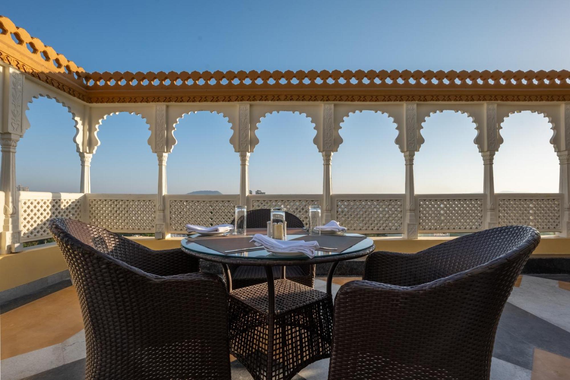 Sterling Balicha Udaipur Hotel Buitenkant foto
